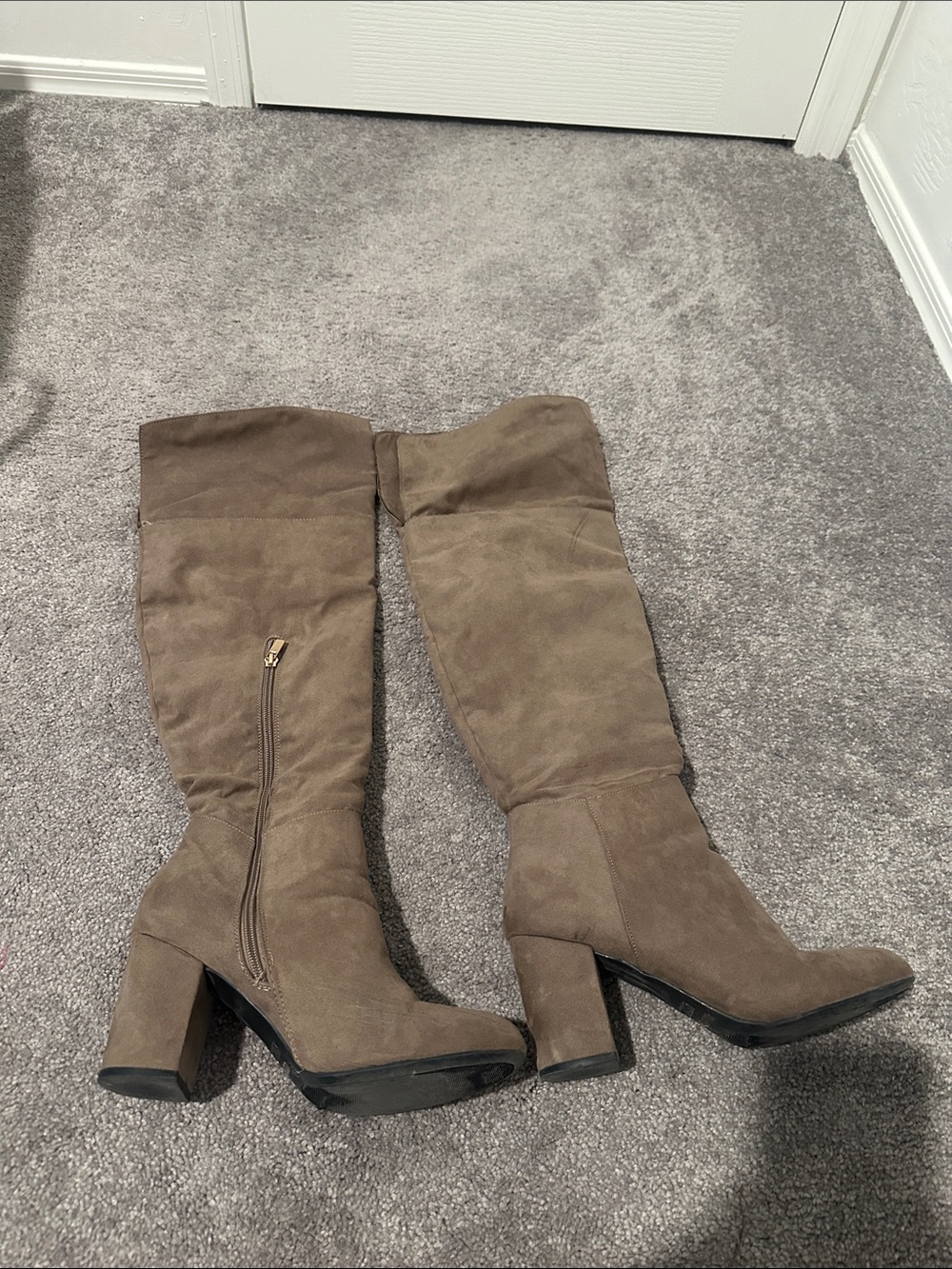 Women's Taupe Knee-High Block Heel Boots